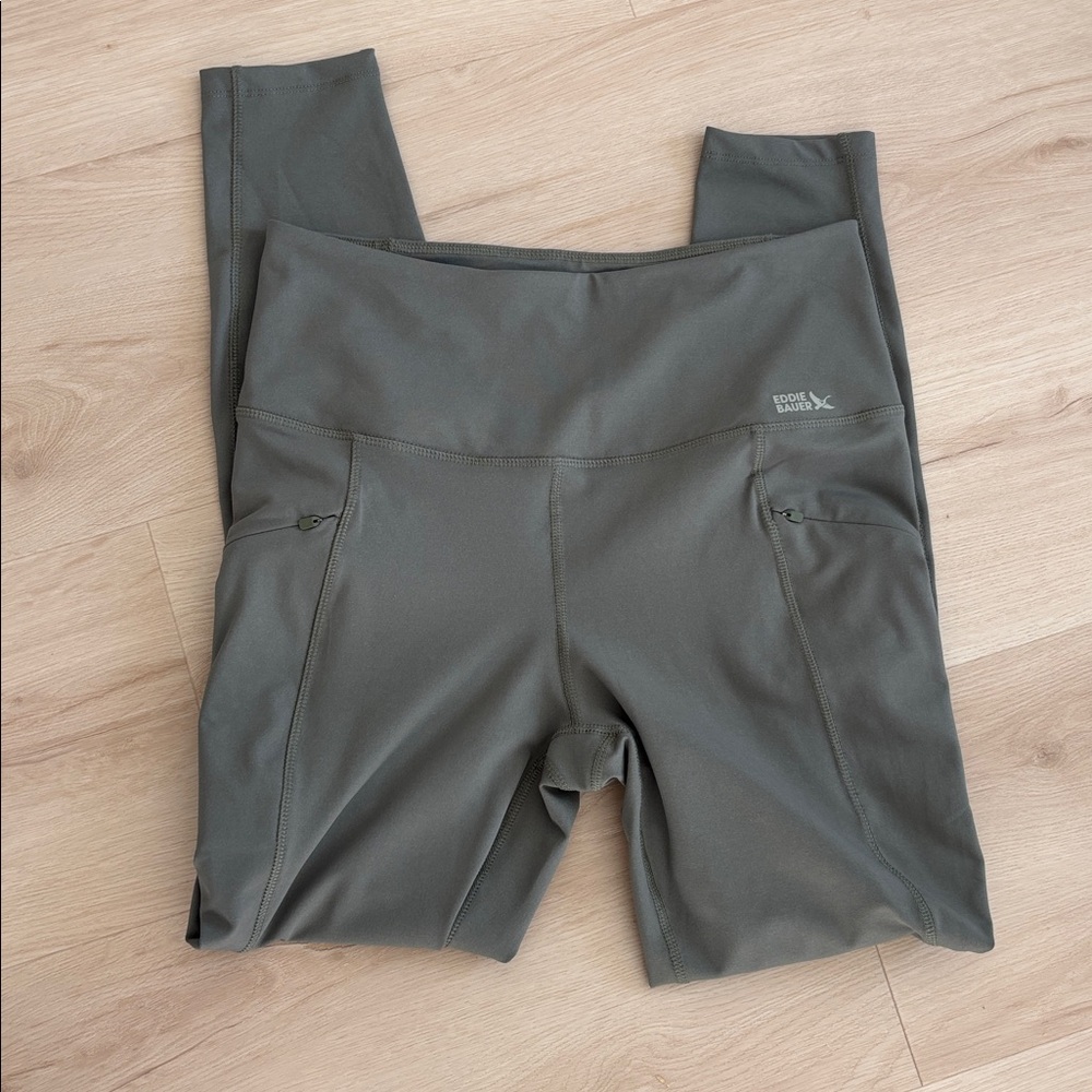 Eddie Bauer women’s olive green Leggings size M workout casual outdoorsy
